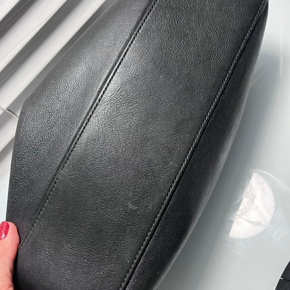 Gucci Black Leather Hobo Bag w/ Braided Strap & Tassels | Authentic - Picture 7 of 11